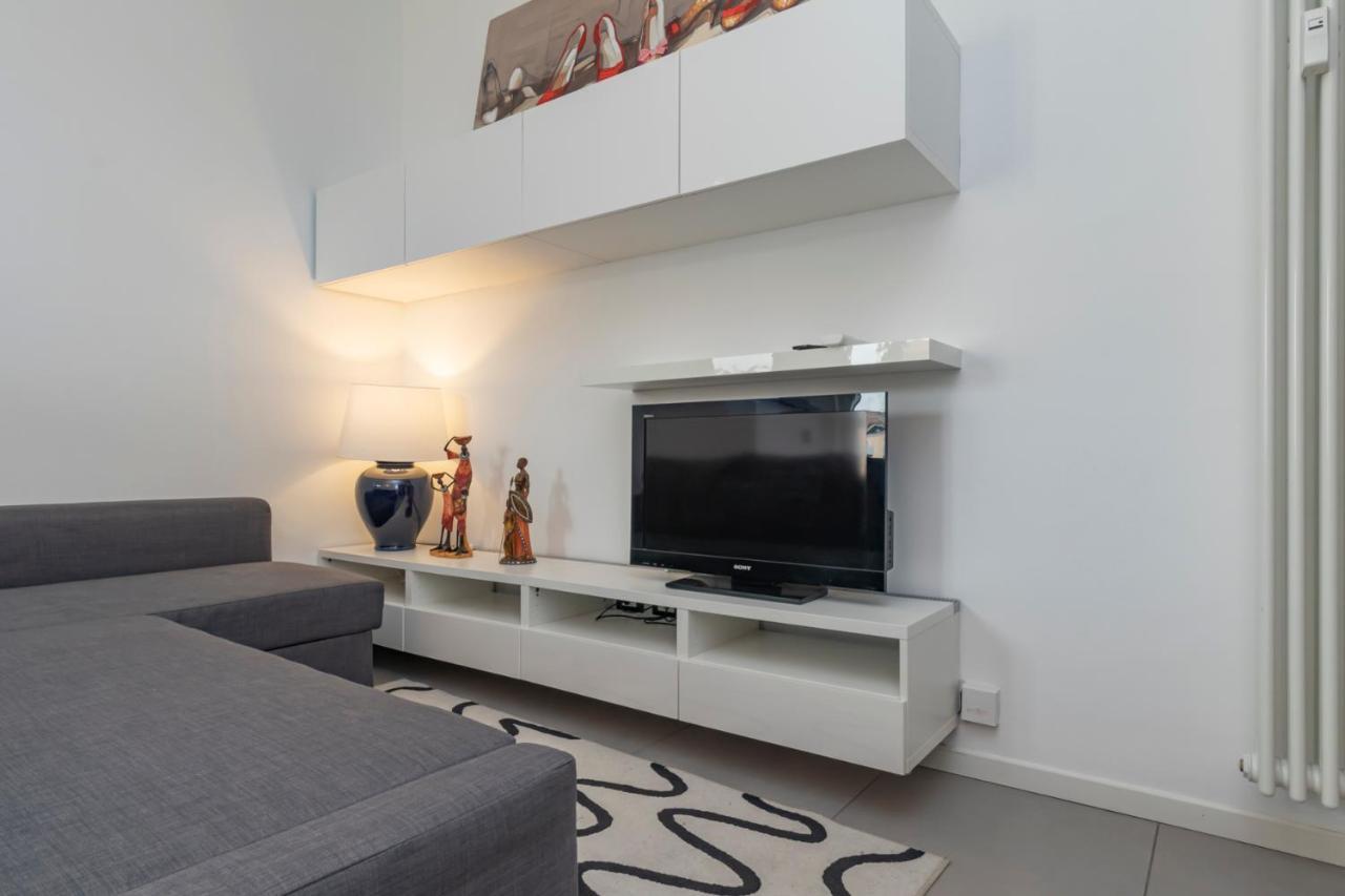 Cosy 1 Bed Flat With Terrace Apartment Milan Exterior photo